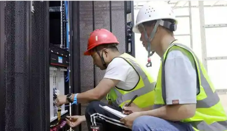 陜西移動(dòng)在咸陽(yáng)開(kāi)通全省首個(gè)萬(wàn)兆工廠園區(qū)