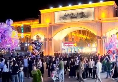 “煙火氣”點亮城鄉(xiāng)“夜經濟” 釋放夜間消費新活力