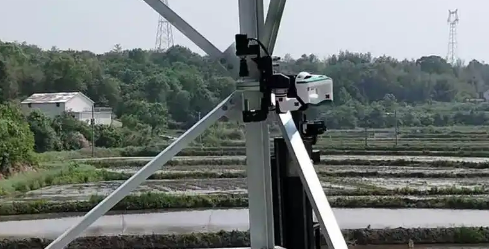 全國首例！智能機器人輔助組裝輸電鐵塔