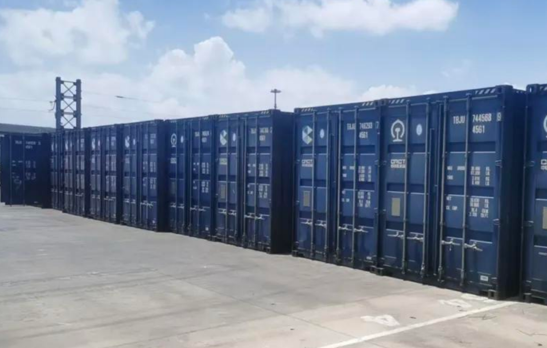 “中老鐵路”首運隆基光伏產(chǎn)品 開辟跨境綠能新篇章