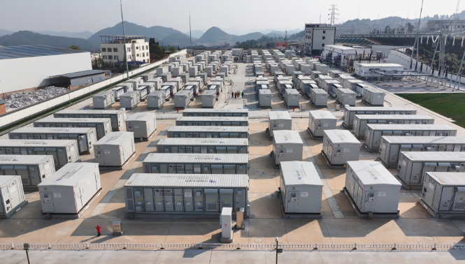 我國首個大型鋰鈉混合儲能站投產(chǎn)