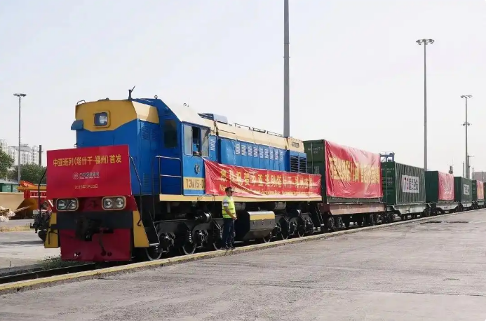 始發(fā)塔什干！福建首趟回程中亞班列開行