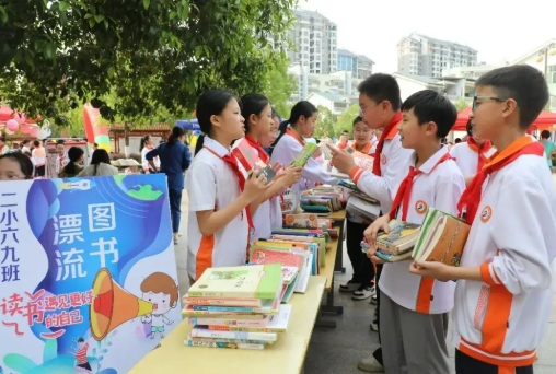 教育部、中宣部啟動實施全國青少年學(xué)生讀書行動五大工程