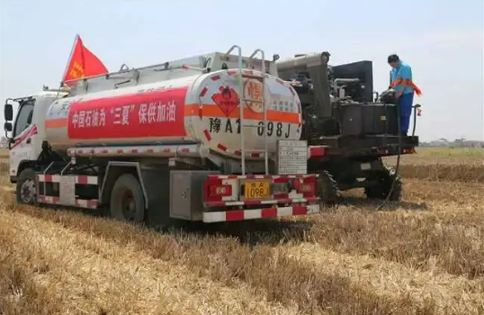 暖心服務(wù)遍布全國 中國石油全力護航“三夏”