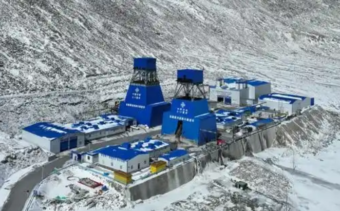 707米一鉆成井！世界最深高速公路豎井成功落底貫通