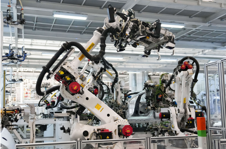 76秒，下線一輛車(chē)！——在小米汽車(chē)工廠感悟分秒間的創(chuàng)新力