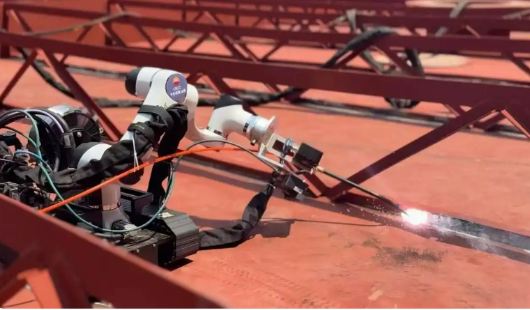 我國大型儲(chǔ)罐浮艙智能焊接技術(shù)實(shí)現(xiàn)關(guān)鍵突破