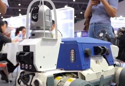 產(chǎn)品與技術(shù)加速創(chuàng)新 機(jī)器人產(chǎn)業(yè)全產(chǎn)業(yè)鏈集中展示最新成果