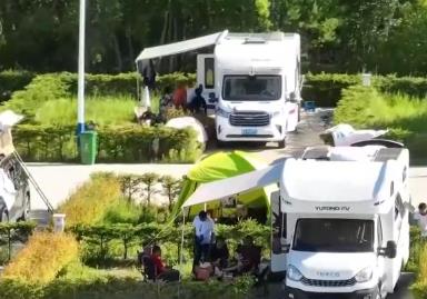 “清涼經(jīng)濟(jì)”持續(xù)升溫：避暑游帶熱暑期旅游市場(chǎng)