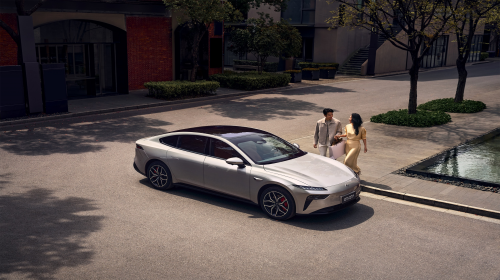 10-15萬內選第一臺電動轎跑？年輕人：這臺“社交神器”才是心頭好！?