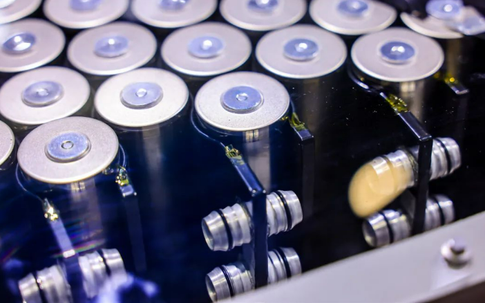 大圓柱電池應(yīng)用場景“上新”