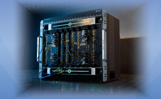 我國首款千比特超導(dǎo)量子計(jì)算測控系統(tǒng)正式交付使用