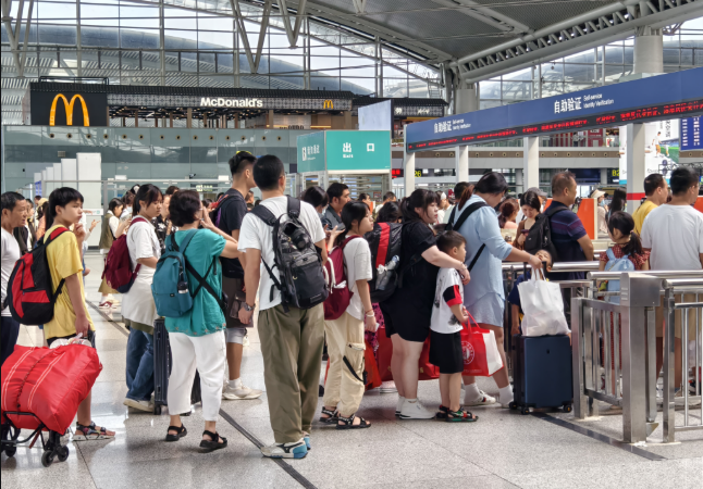 中小學(xué)生出行高峰來(lái)臨，警惕安全風(fēng)險(xiǎn)