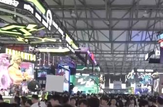 一票難求，火爆！動漫經(jīng)濟與傳統(tǒng)產(chǎn)業(yè)跨界融合 “情緒消費場”撬動經(jīng)濟新支點