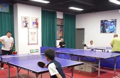 夏日夜練“火”起來：帶動全民健身 點(diǎn)燃夜間消費(fèi)新熱潮