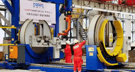 我國自主研發(fā)海洋工程柔性制造智能焊接機器人設備系統(tǒng)集成完工