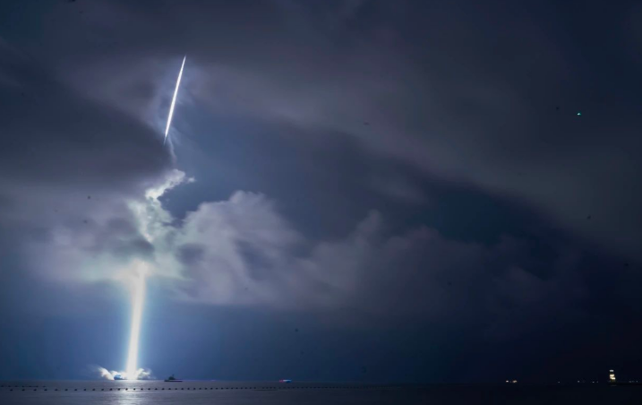 捷龍三號火箭海上發(fā)射成功