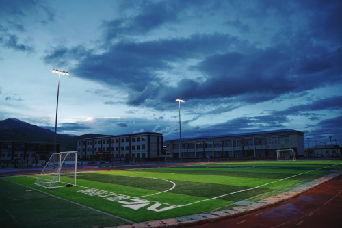 雷士照明拾光計(jì)劃走進(jìn)西藏那曲，建了一座離天空最近的球場(chǎng)