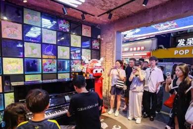 城市工業(yè)遺存“潮”變游客“新寵”