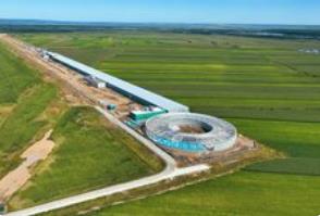 黑龍江黑河市愛輝區(qū)：亞洲首座“超級大冰箱”試車場開機