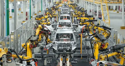 上半年車市三大陣營(yíng)協(xié)同發(fā)力 “中國(guó)智造”動(dòng)能澎湃