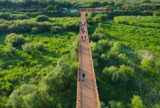 哈爾濱、漠河、撫遠三地聯(lián)動 構(gòu)建“兩極牽引、全域聯(lián)動”文旅格局