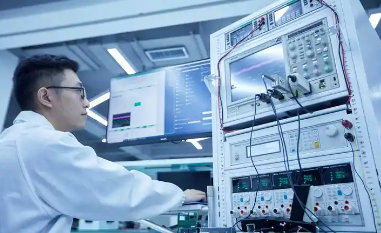 “十四五”期間高等教育累計(jì)向社會(huì)輸送5500萬人才