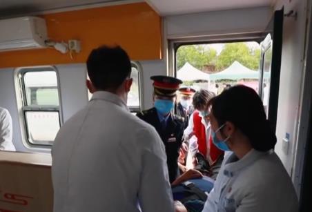 健康列車煥新升級(jí) 優(yōu)質(zhì)巡診服務(wù)為彝族同胞帶來高質(zhì)量健康生活