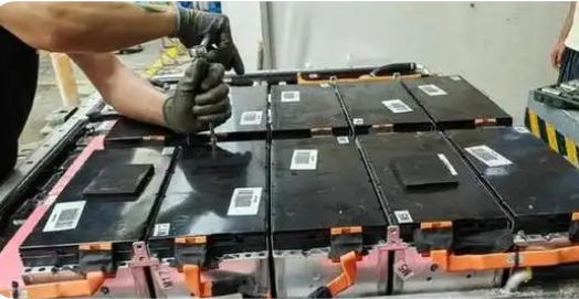 多方混戰(zhàn)新能源汽車后市場 配件流通網(wǎng)絡亟待完善