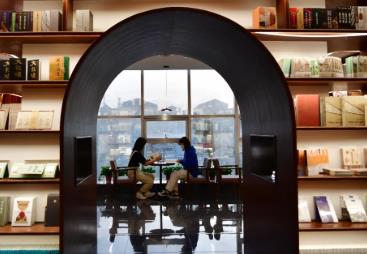 碎片信息湊不出未來(lái)，年輕人亟需提升“文化體力”