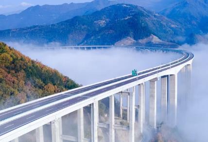 四川“云端高速”+1！九綿高速全線通車 成都4小時(shí)直達(dá)九寨溝縣