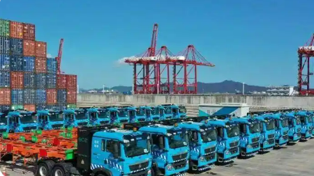 特朗普稱美國將對進口中型和重型卡車征收25%關(guān)稅