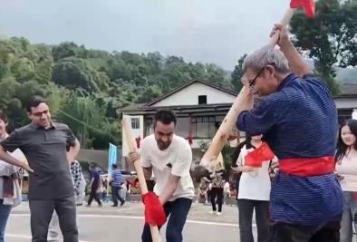 “大都市+特色小城”串聯(lián)成線 外國游客“解鎖”中國旅行新玩法