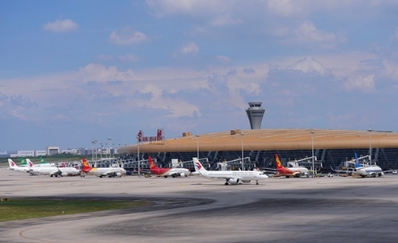 安徽機場集團航空運輸服務保障能力持續(xù)提升