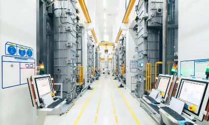 智能工廠“轉(zhuǎn)起來(lái)” 底層數(shù)據(jù)“跑起來(lái)”——全球光通信行業(yè)首座“燈塔工廠”突圍記