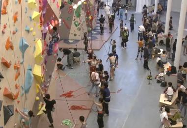 “賽事+”“情緒價(jià)值”“品質(zhì)化”……消費(fèi)向新而行 提質(zhì)、煥新亮點(diǎn)持續(xù)顯現(xiàn)