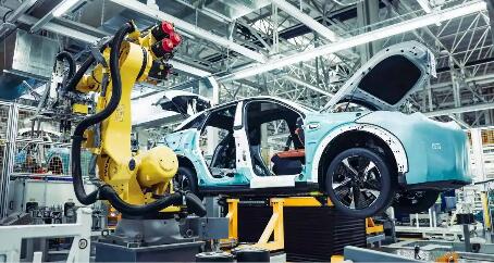 今年銷量有望超過1600萬輛 “四個(gè)更加注重”讓新能源汽車?yán)m(xù)航無憂