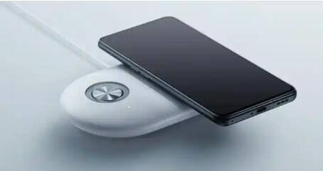 國內(nèi)首個(gè)融合快充無線充電團(tuán)體標(biāo)準(zhǔn)發(fā)布實(shí)施