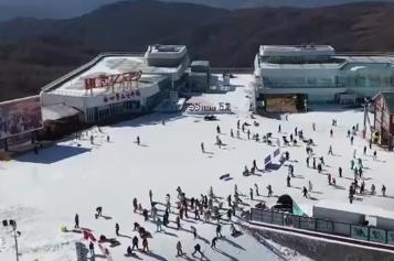 “冷資源”持續(xù)釋放“熱效應(yīng)” 冰雪經(jīng)濟(jì)蘊(yùn)含巨大商機(jī)激蕩消費(fèi)活力