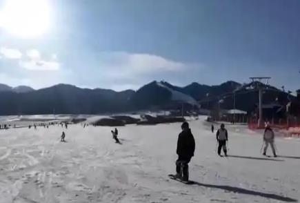 “冷”資源“熱力四射”激活經(jīng)濟(jì)“熱引擎” 百姓“家門口”吃上“旅游飯”