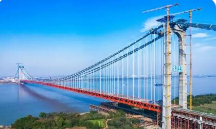 世界最大跨徑的四主纜懸索橋成功合龍