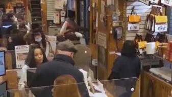 美國11月消費(fèi)者信心指數(shù)跌至88.7 創(chuàng)7個(gè)月來最低值