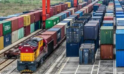 超500萬(wàn)標(biāo)箱！西部陸海新通道班列向上向好之“勢(shì)”從何而來(lái)