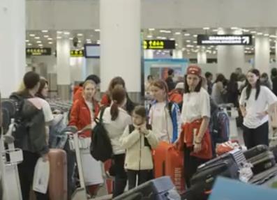 俄羅斯對(duì)華免簽催熱跨境游 旅游平臺(tái)赴俄機(jī)票搜索量激增