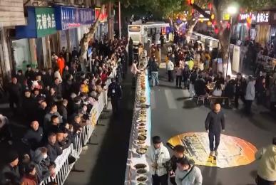 皖南小城美食“出圈”引“流量” 全城“寵客”守護(hù)文旅“留量”