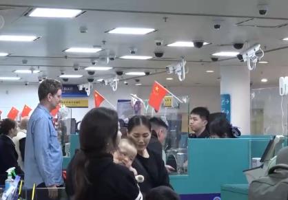 “科技+傳統(tǒng)+特色”催熱深度游 中華文化獨(dú)特魅力拉動(dòng)入境游市場(chǎng)持續(xù)火熱