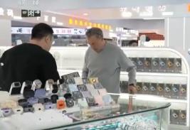 “空箱而來 滿載而歸”：“中國購”火爆出圈 帶動入境消費(fèi)潛力持續(xù)釋放