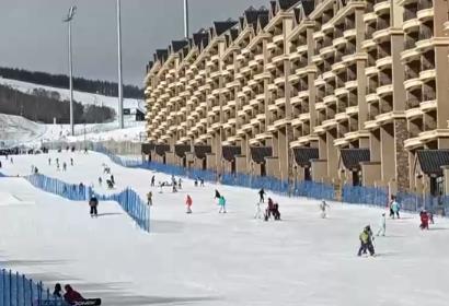 觀察·頂級(jí)賽事IP流量效應(yīng)顯現(xiàn) “觀賽+滑雪+度假”復(fù)合式需求釋放消費(fèi)新潛力