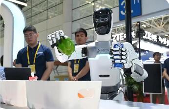 AI變身“智能伙伴”，中國迎來智能經(jīng)濟新時代