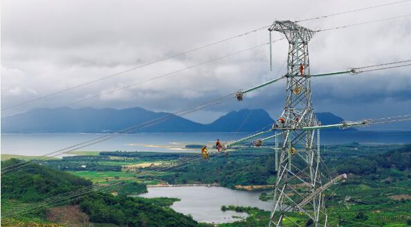 海南500千伏主網(wǎng)架工程全面投產(chǎn) 電力輸送能力提升超4倍